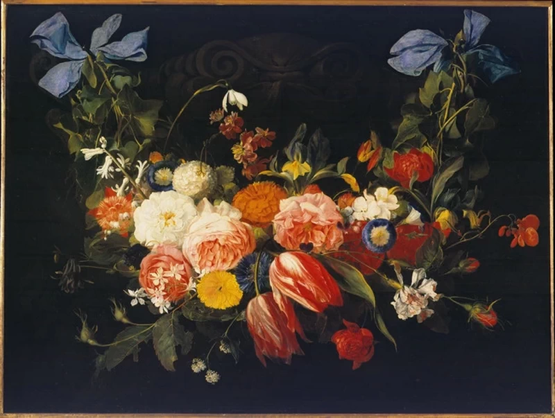Ghirlanda di fiori con nastri blu